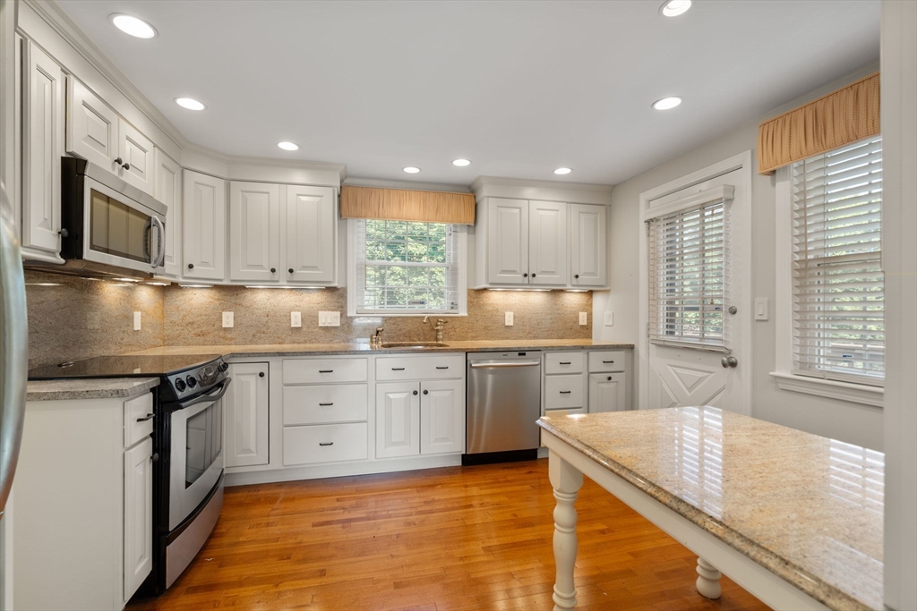 43 Bowditch Road Boston, MA 02130 - Photo 5 of 21