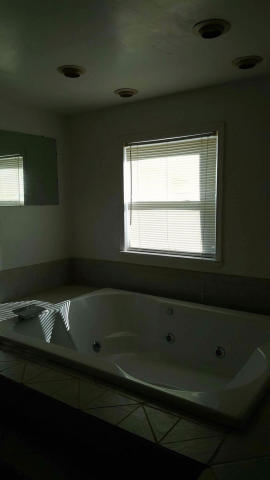 277 Bear Creek Road Winfield, TN 37892 - Photo 22 of 32 master bathroom 1