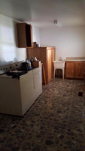 277 Bear Creek Road Winfield, TN 37892 - Photo 10 of 32 Laundry room