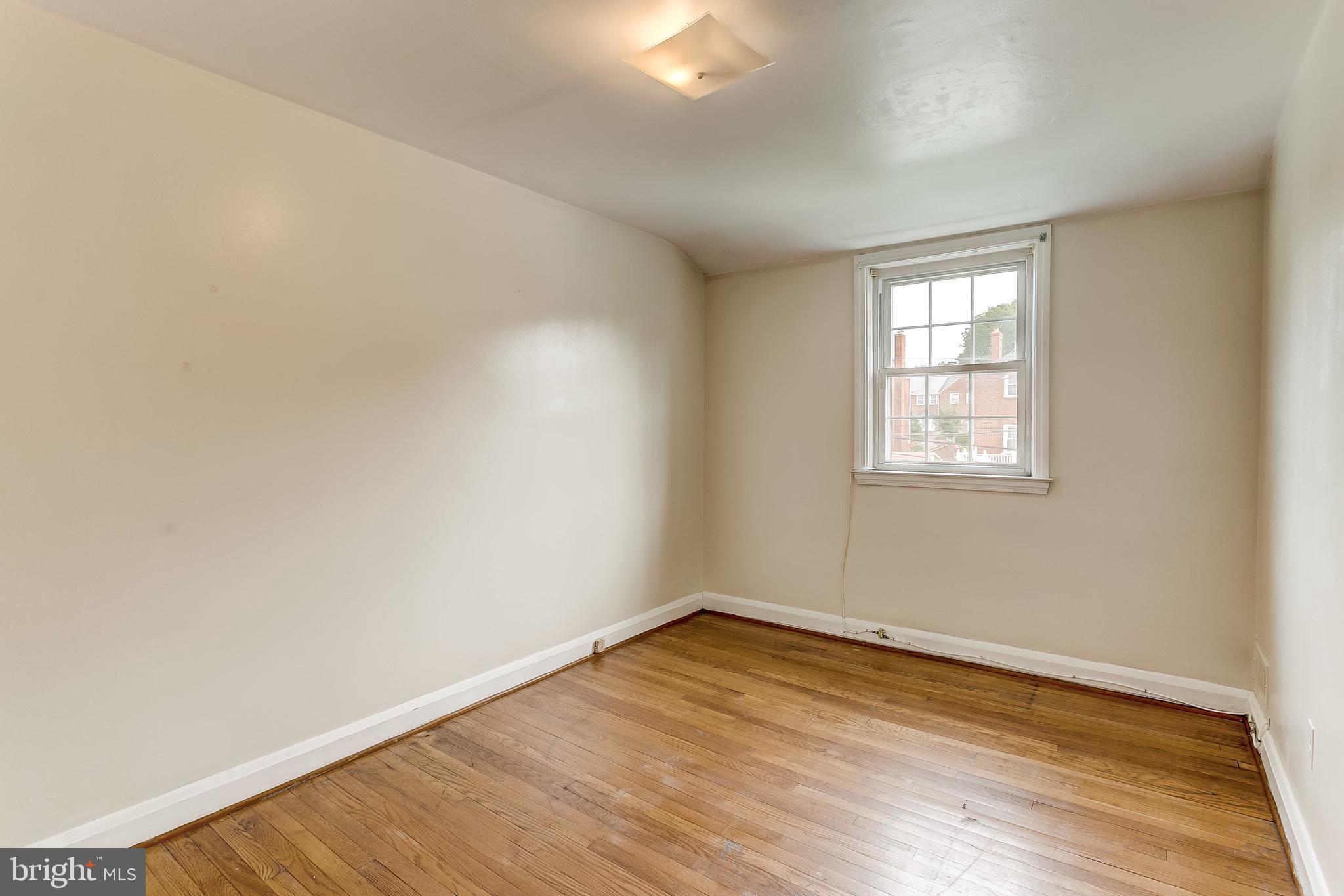 1636 Hardwick Road Baltimore, MD 21286 - Photo 19 of 29 Guest bedroom #2