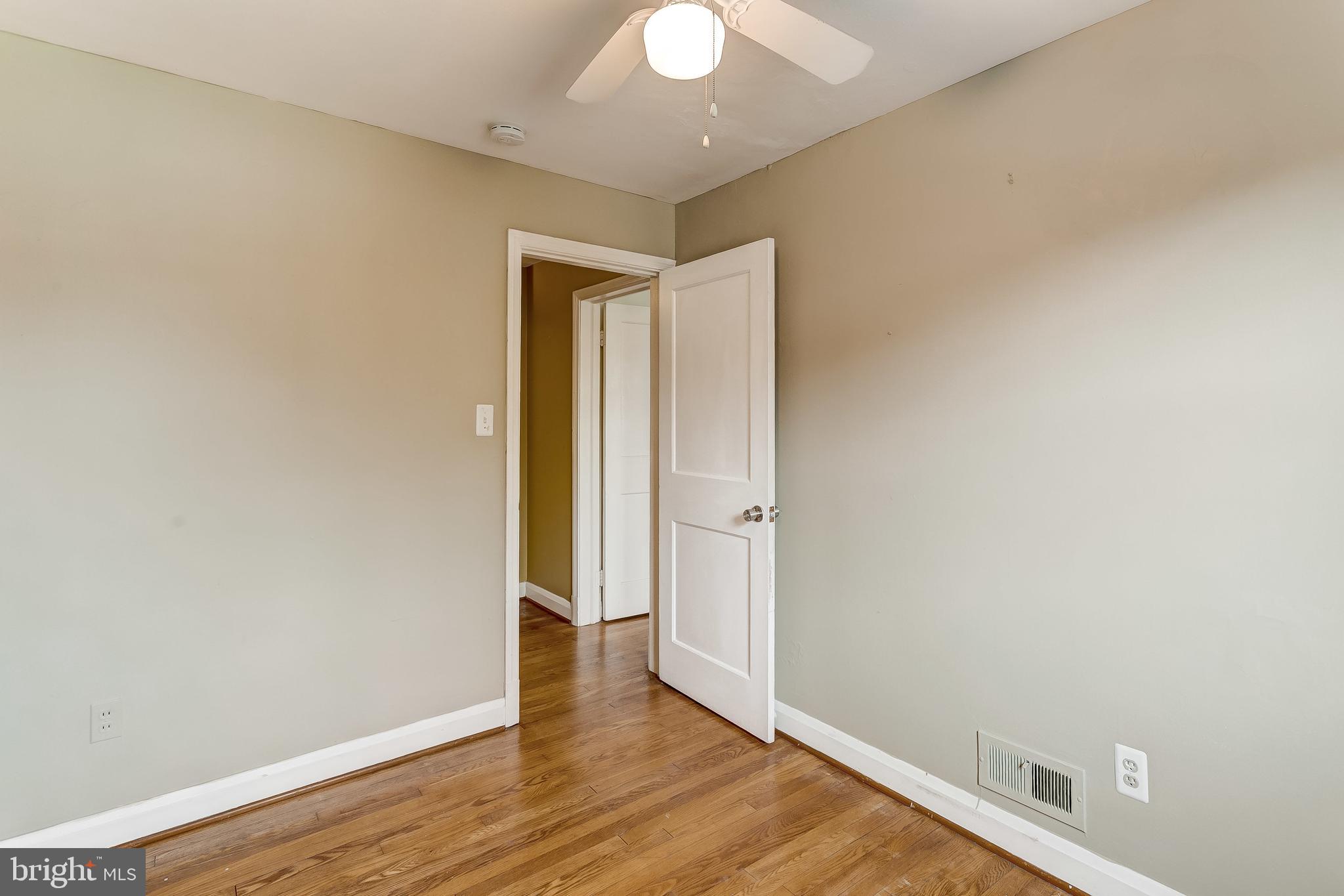 1636 Hardwick Road Baltimore, MD 21286 - Photo 20 of 29 Guest bedroom #3