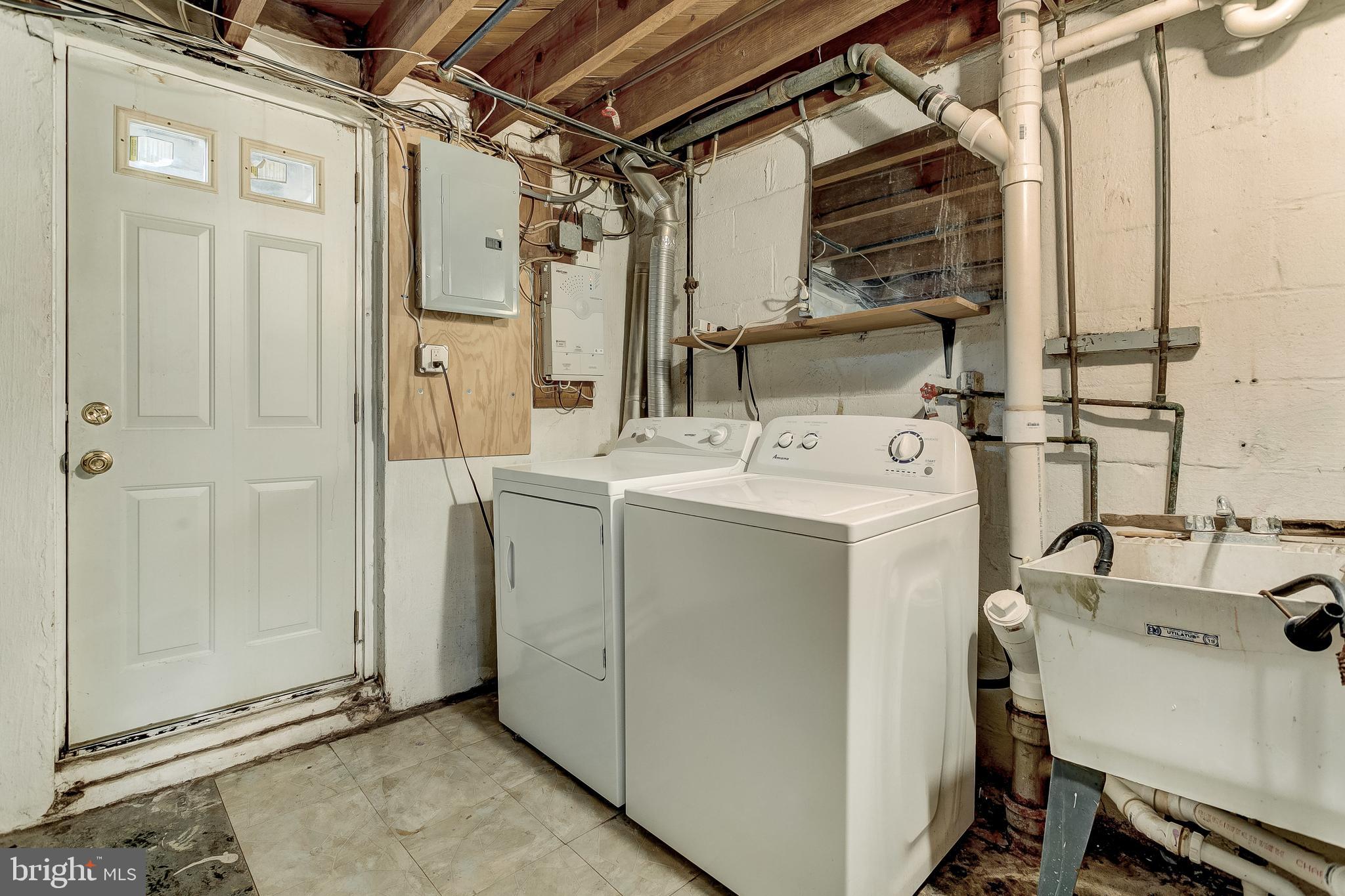 1636 Hardwick Road Baltimore, MD 21286 - Photo 26 of 29 Laundry area