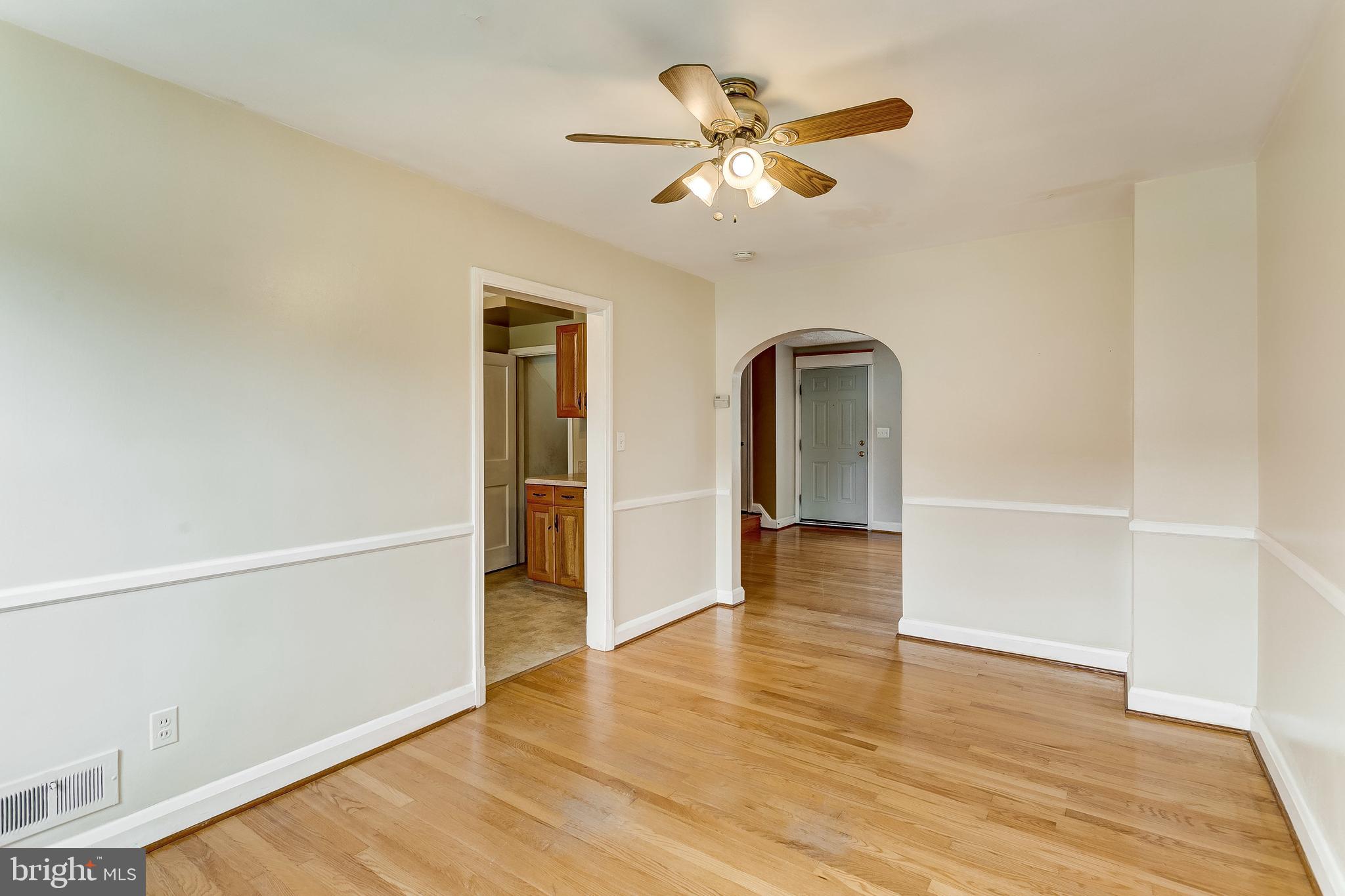 1636 Hardwick Road Baltimore, MD 21286 - Photo 9 of 29 Dining room
