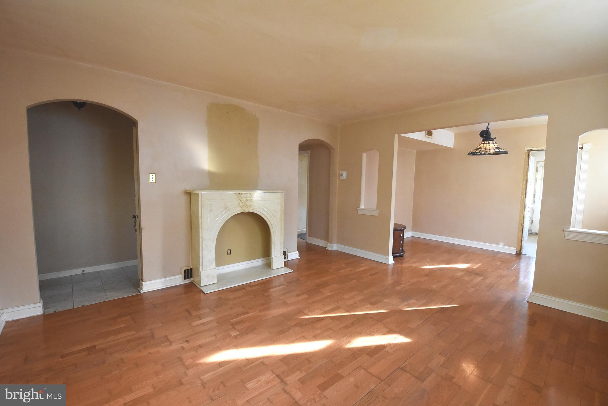 9257 Annapolis Road Philadelphia, PA 19114 - Photo 3 of 29 Gallery Image 3