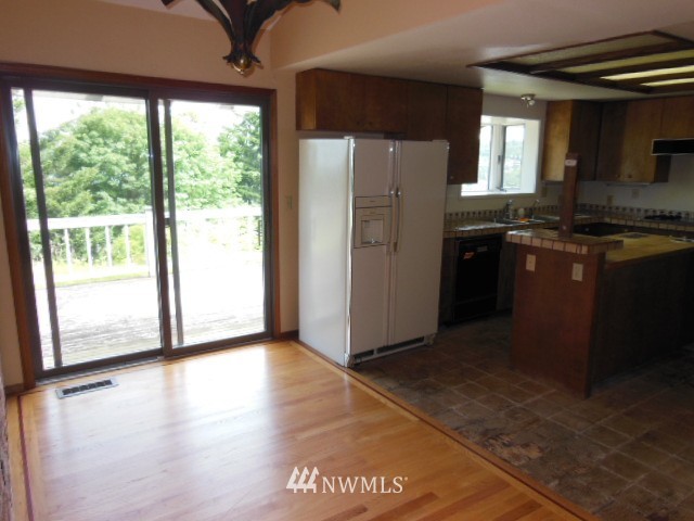 720 Southwest 295th Street Federal Way, WA 98023 - Photo 6 of 15