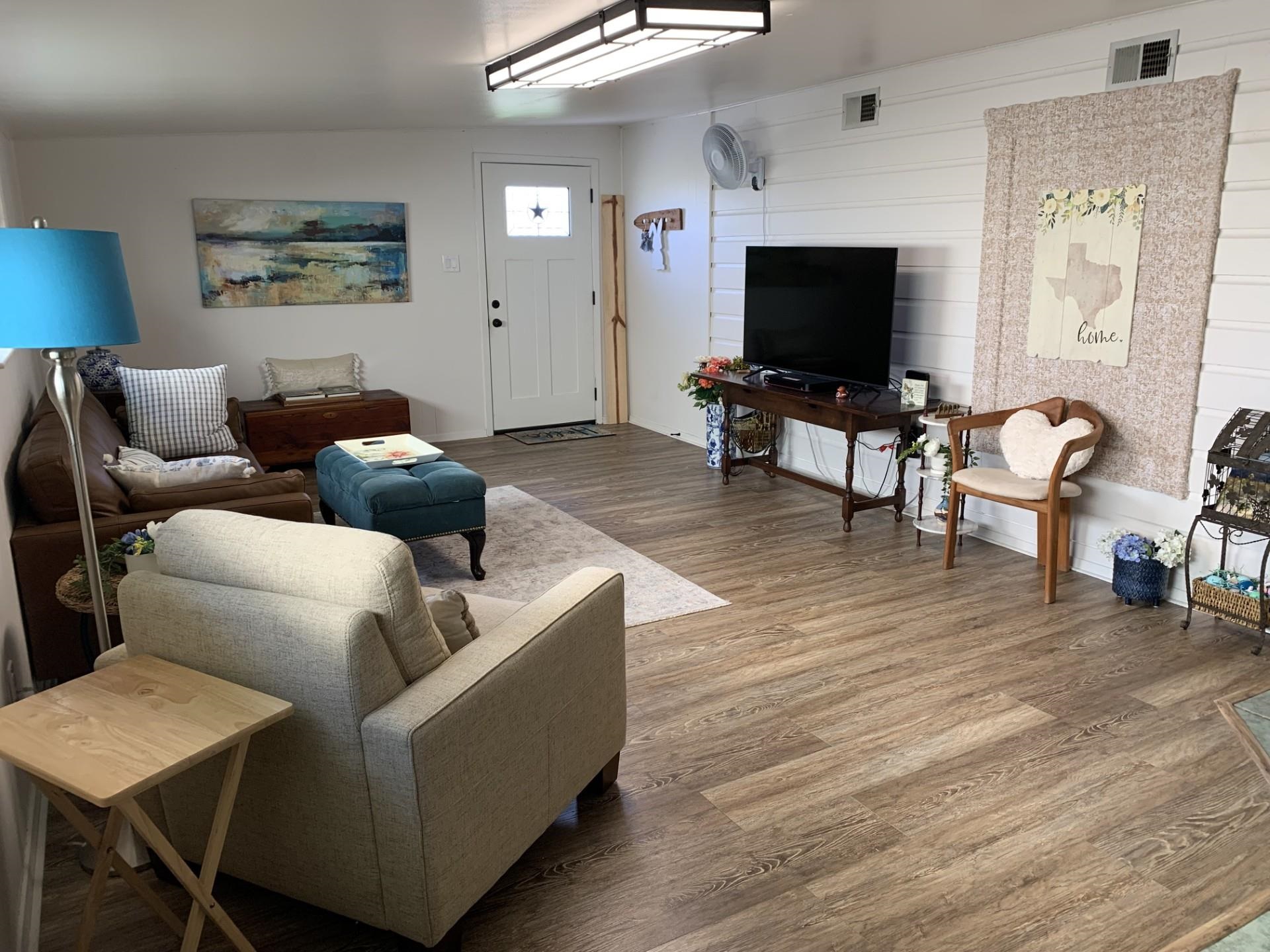 216 Post Oak Tow, TX 78672 - Photo 14 of 21