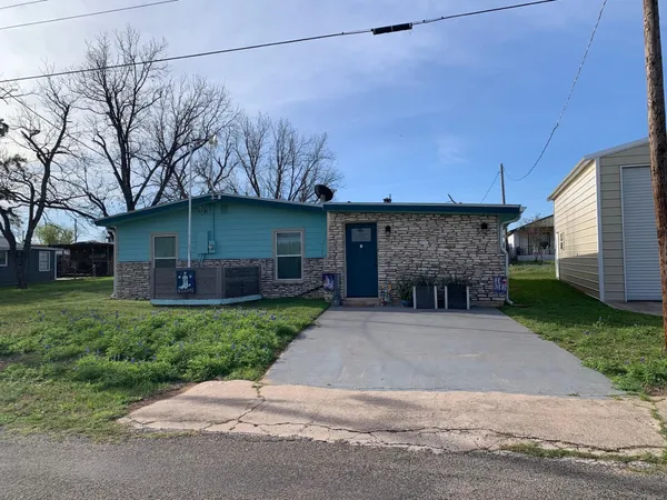 $389,000 | 216 Post Oak, Tow, TX 78672