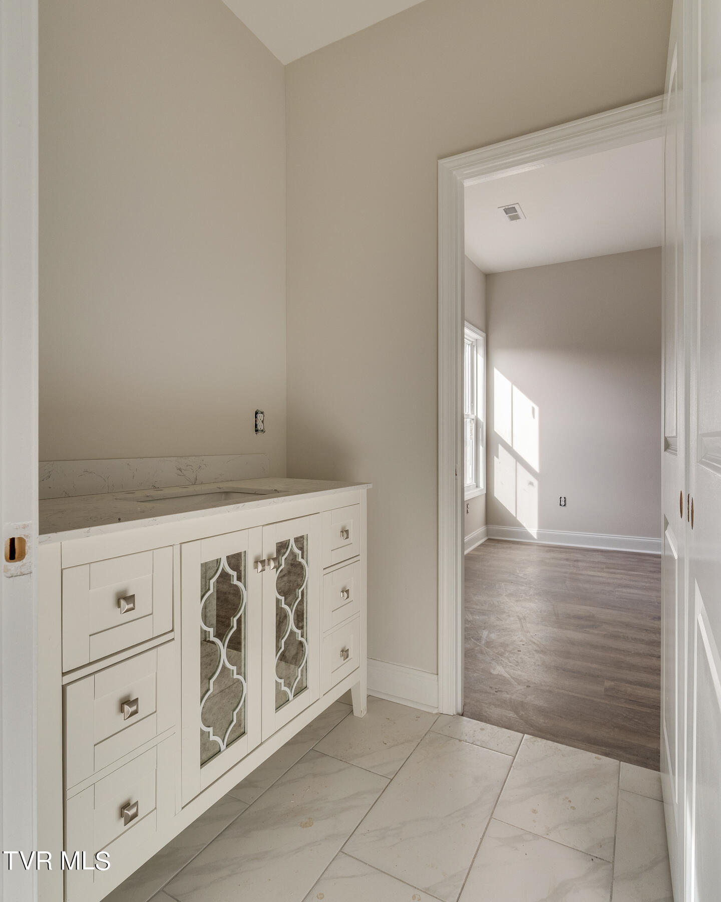 860 Granby Road Kingsport, TN 37660 - Photo 18 of 28 018 (5)