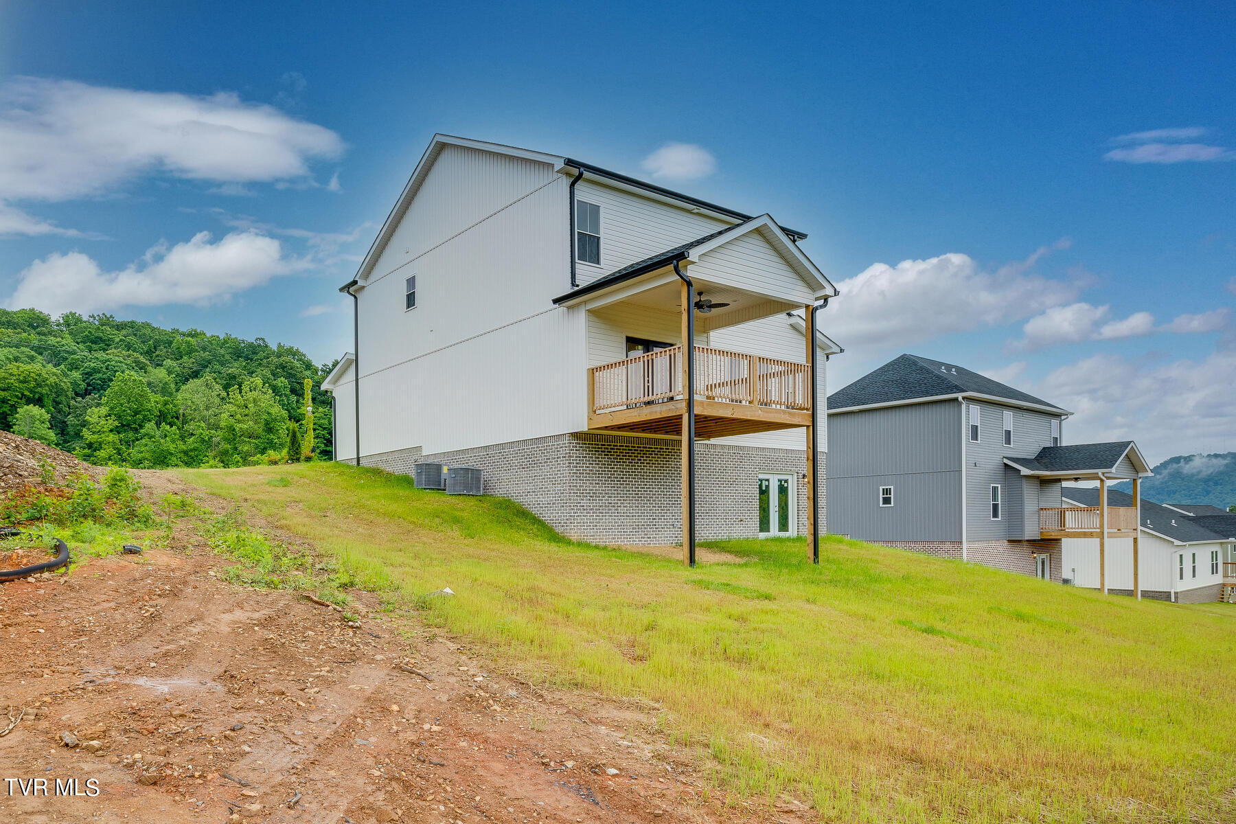 860 Granby Road Kingsport, TN 37660 - Photo 28 of 28 006