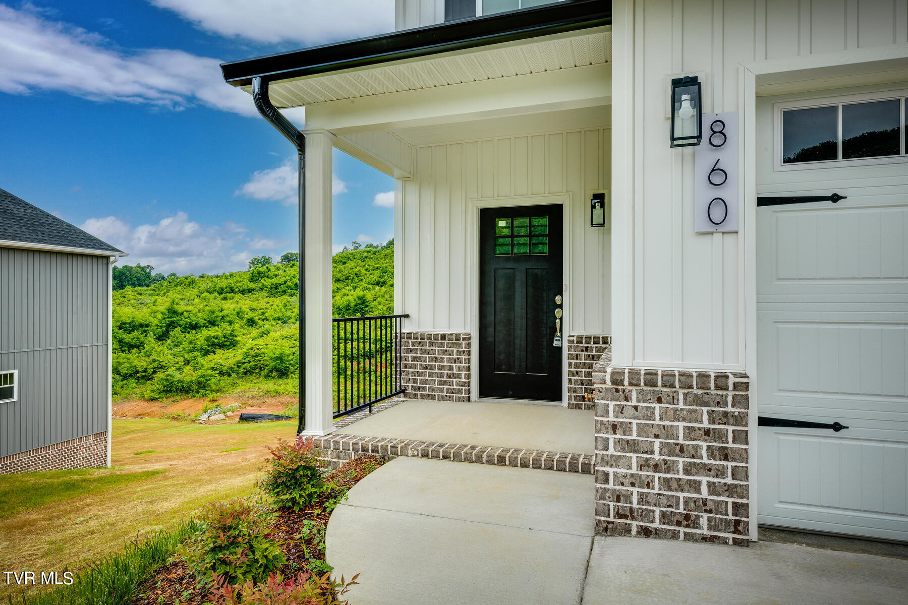860 Granby Road Kingsport, TN 37660 - Photo 5 of 28 005
