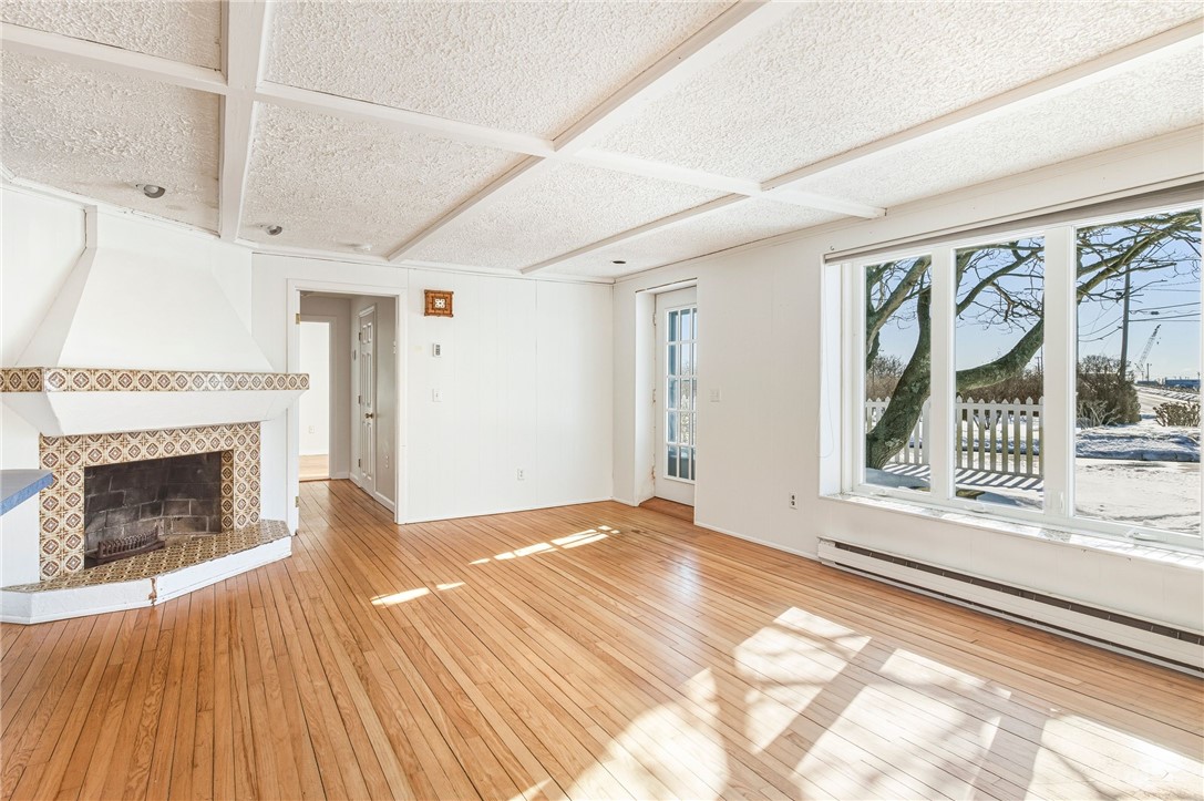 7 Conch Road Narragansett, RI 02882 - Photo 6 of 43