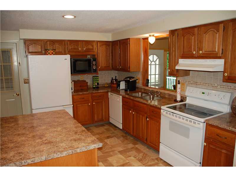 88 Log Road North Smithfield, RI 02830 - Photo 3 of 21 Kitchen.