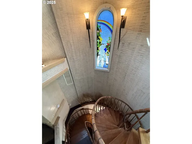 $1,699,000 | 30816 Kenady Lane, Cottage Grove, OR 97424