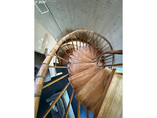 $1,699,000 | 30816 Kenady Lane, Cottage Grove, OR 97424