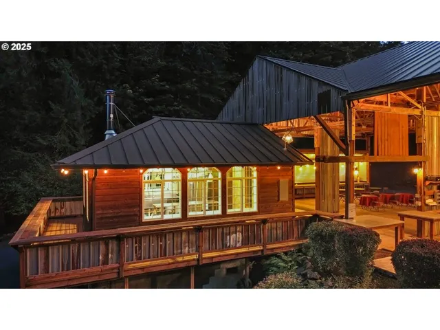 $1,699,000 | 30816 Kenady Lane, Cottage Grove, OR 97424