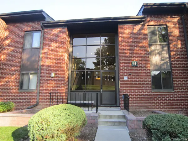 $2,150 | 14 Charles Lane, Unit 1B, Pomona, NY 10970