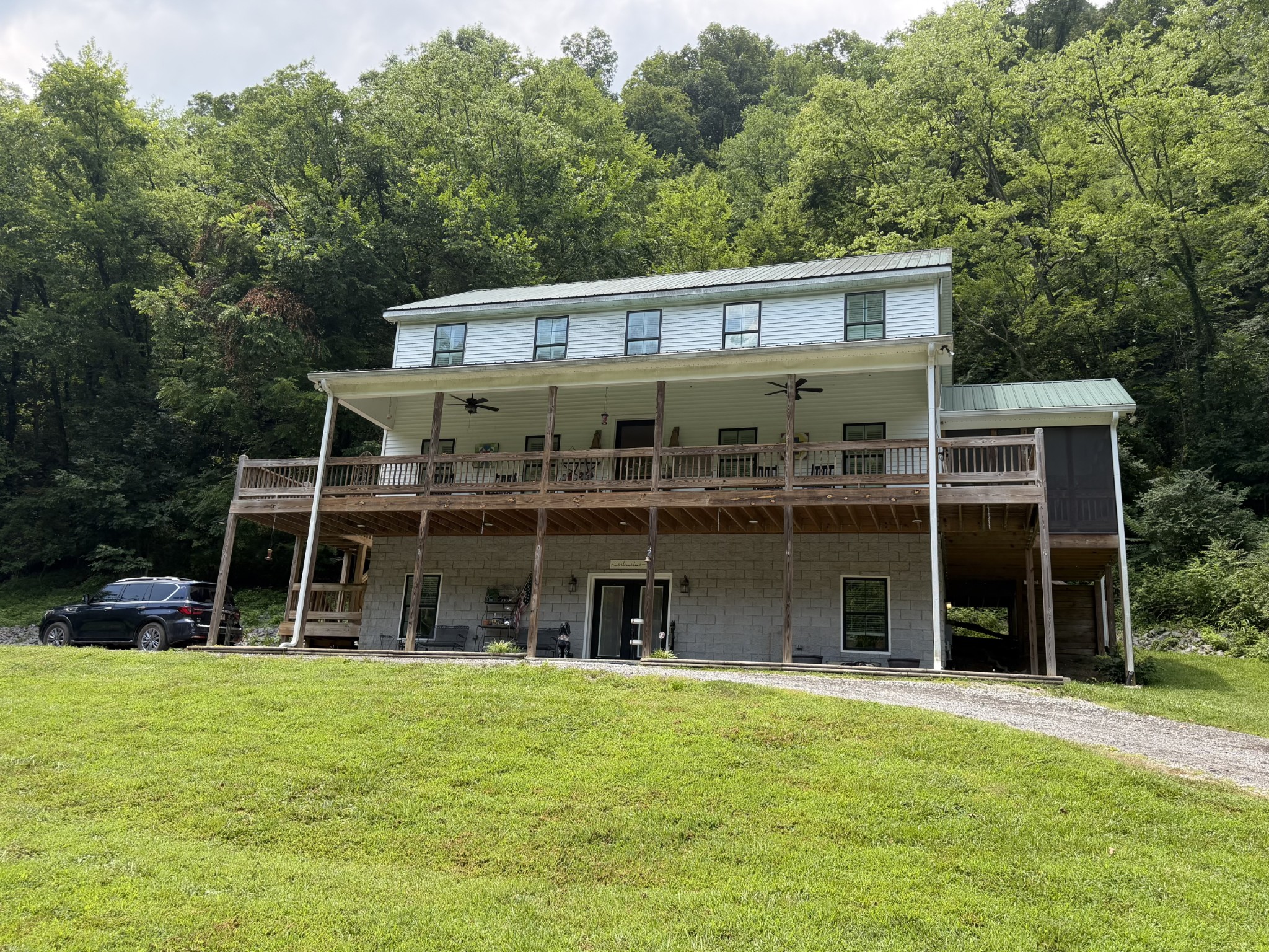 1505 Dark Hollow Road Lafayette, TN 37083 - Photo 1 of 4