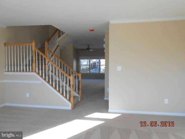 10270 Rutland Round Road, Unit 8 Columbia, MD 21044 - Photo 14 of 24 Living Room