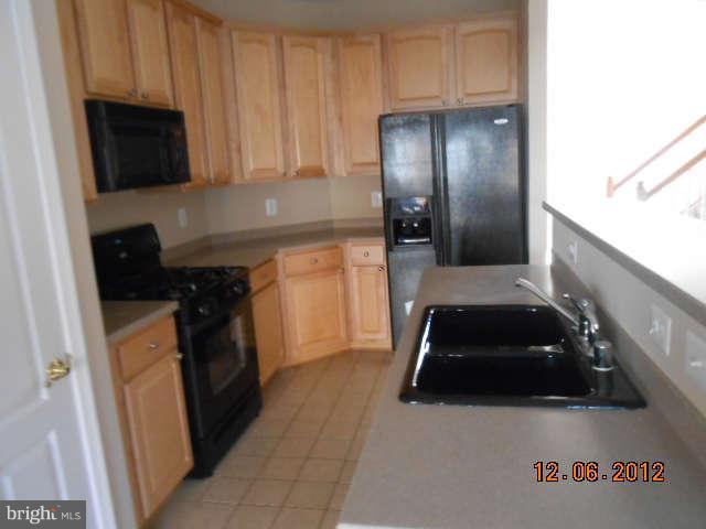 10270 Rutland Round Road, Unit 8 Columbia, MD 21044 - Photo 18 of 24 Kitchen