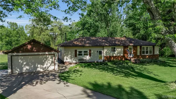$339,900 | 50 Kirkwood Drive, Elma, NY 14059