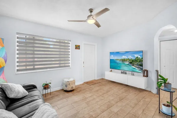 $479,000 | 404 South 62nd Terrace, Hollywood, FL 33023