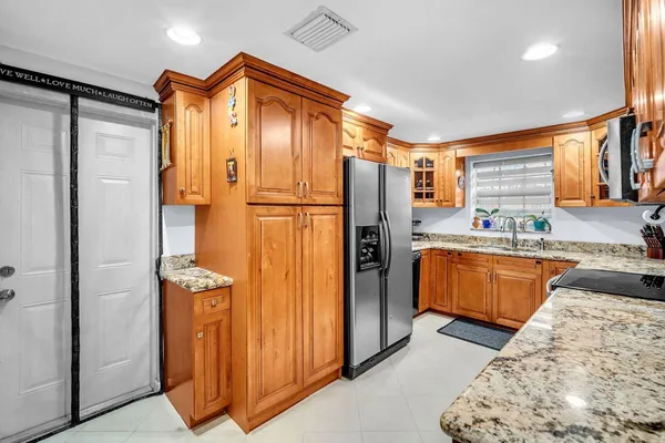 $479,000 | 404 South 62nd Terrace, Hollywood, FL 33023