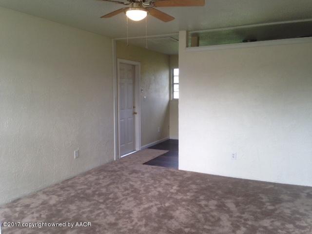 5115 South Travis Street Amarillo, TX 79110 - Photo 3 of 13 IMG_3268