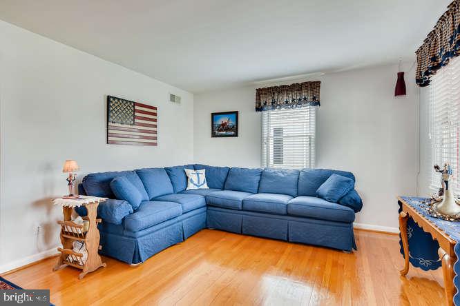 7103 River Drive Road Baltimore, MD 21219 - Photo 5 of 28