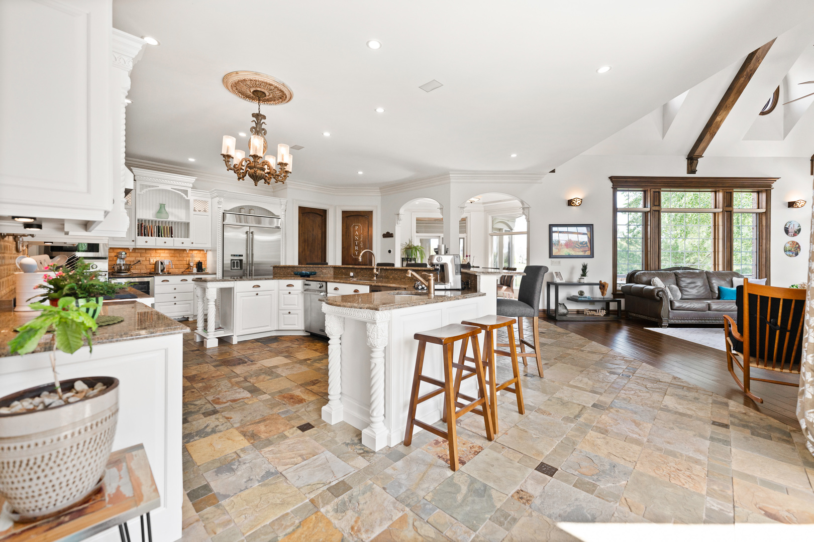 5N155 Prairie Rose Drive St. Charles, IL 60175 - Photo 28 of 148 a living room with furniture kitchen and a table