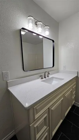 $1,800 | 903 West Congress Street, Denton, TX 76201