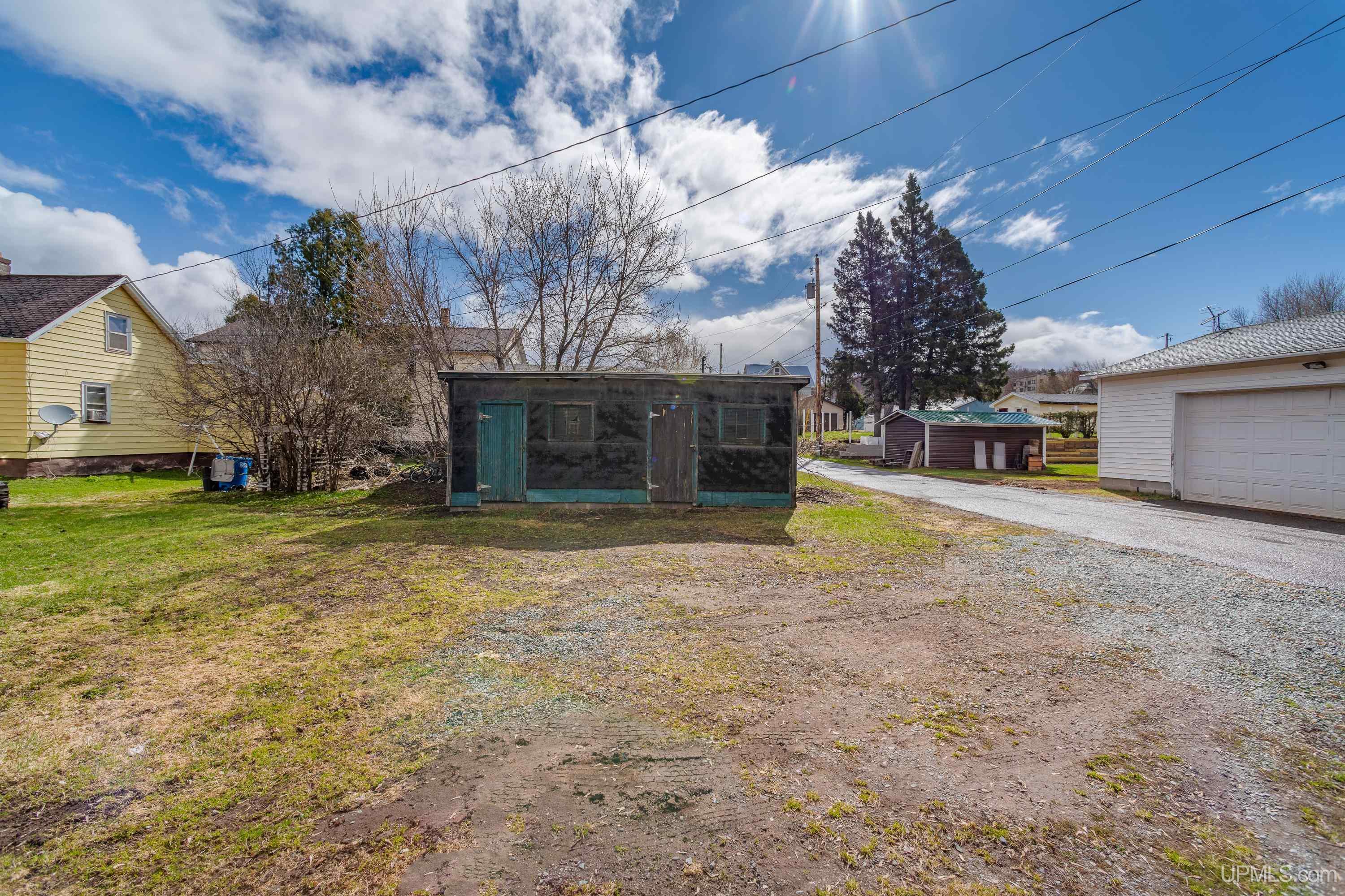 129 West Superior Street Ishpeming, MI 49849 - Photo 25 of 32