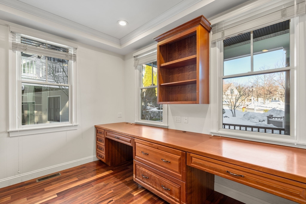 43 South Cottage Road, Unit 43 Belmont, MA 02478 - Photo 11 of 37