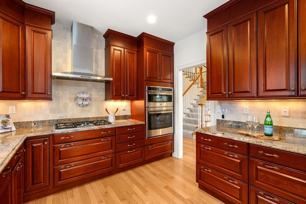 43 South Cottage Road, Unit 43 Belmont, MA 02478 - Photo 6 of 37