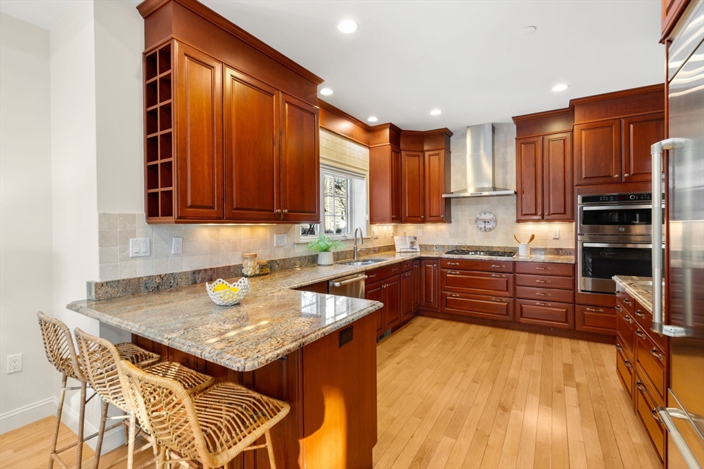 43 South Cottage Road, Unit 43 Belmont, MA 02478 - Photo 7 of 37