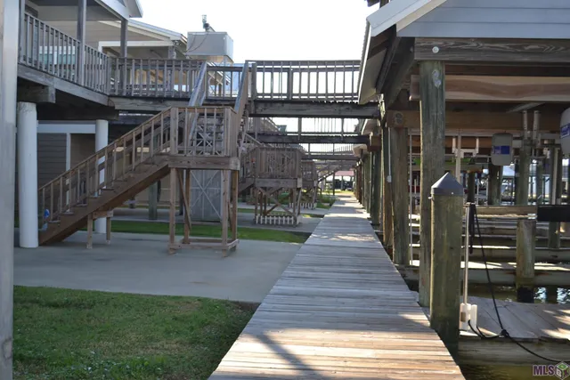 $465,000 | 104 Constantin Drive, Golden Meadow, LA 70357