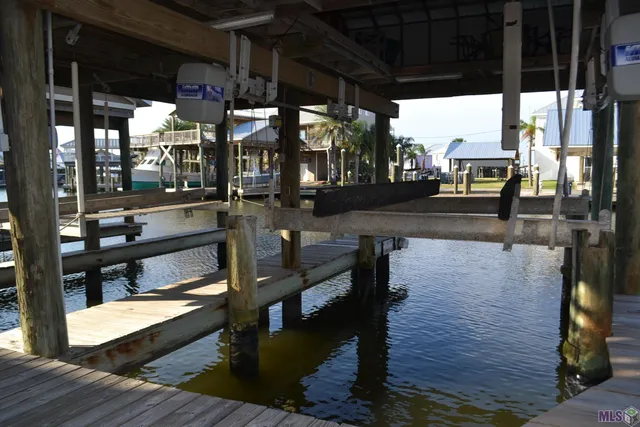 $465,000 | 104 Constantin Drive, Golden Meadow, LA 70357