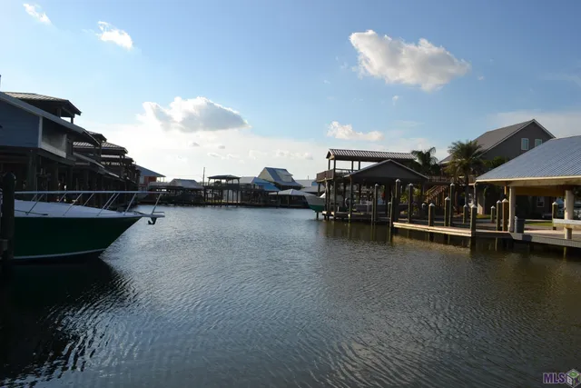 $465,000 | 104 Constantin Drive, Golden Meadow, LA 70357