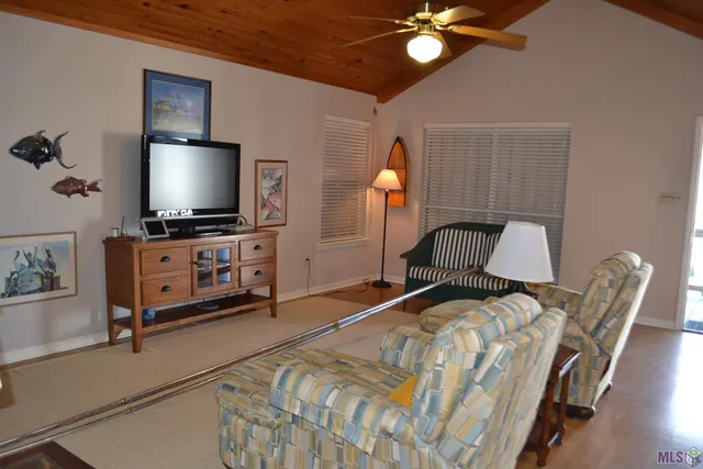 $465,000 | 104 Constantin Drive, Golden Meadow, LA 70357