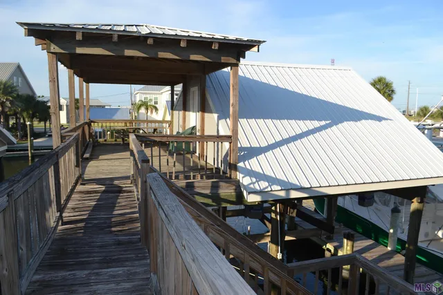 $465,000 | 104 Constantin Drive, Golden Meadow, LA 70357