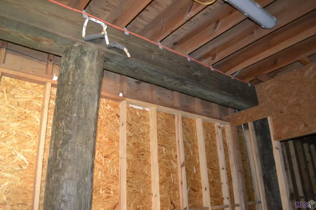 $465,000 | 104 Constantin Drive, Golden Meadow, LA 70357