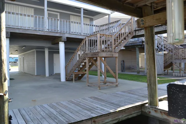 $465,000 | 104 Constantin Drive, Golden Meadow, LA 70357