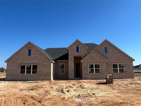 $444,223 | 108 Cattleman Drive, Poolville, TX 76487