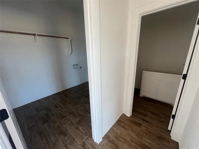 $464,900 | 108 Cattleman Drive, Poolville, TX 76487