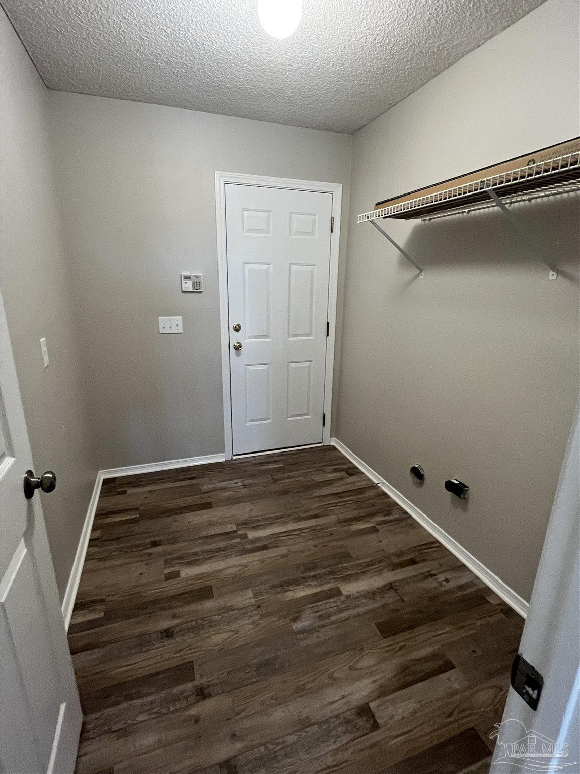 5491 Chantilly Circle Milton, FL 32583 - Photo 18 of 24