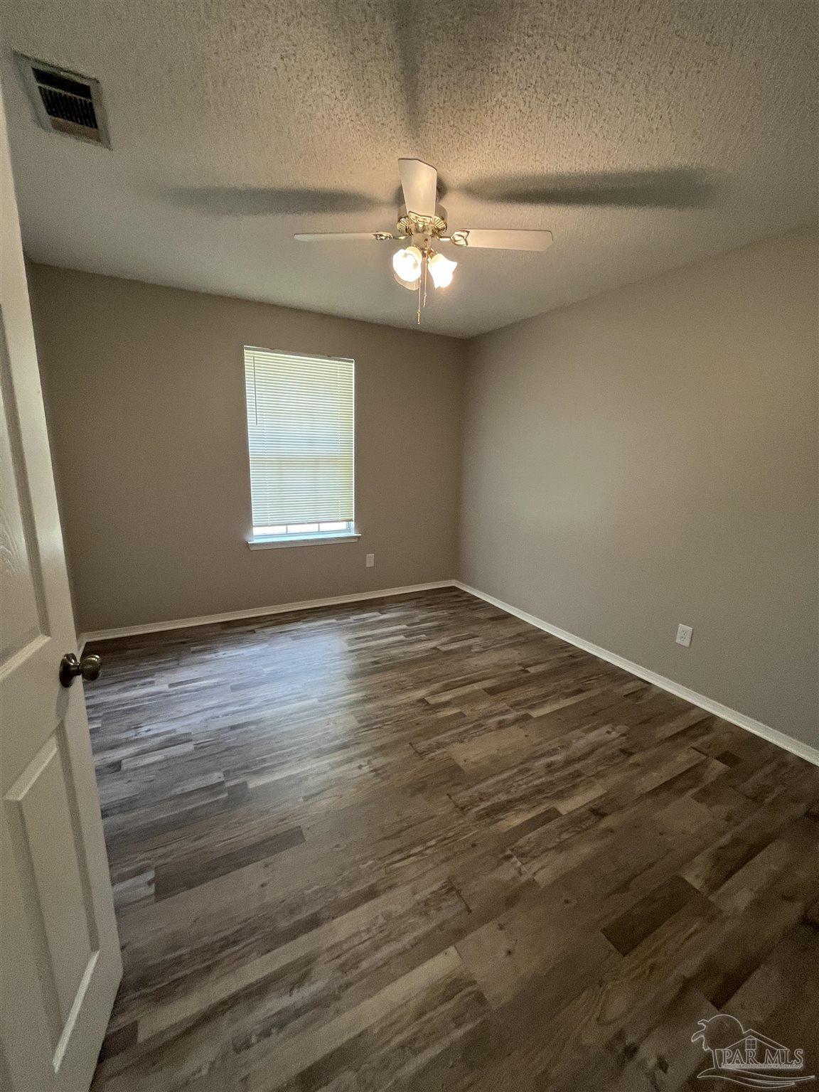 5491 Chantilly Circle Milton, FL 32583 - Photo 21 of 24