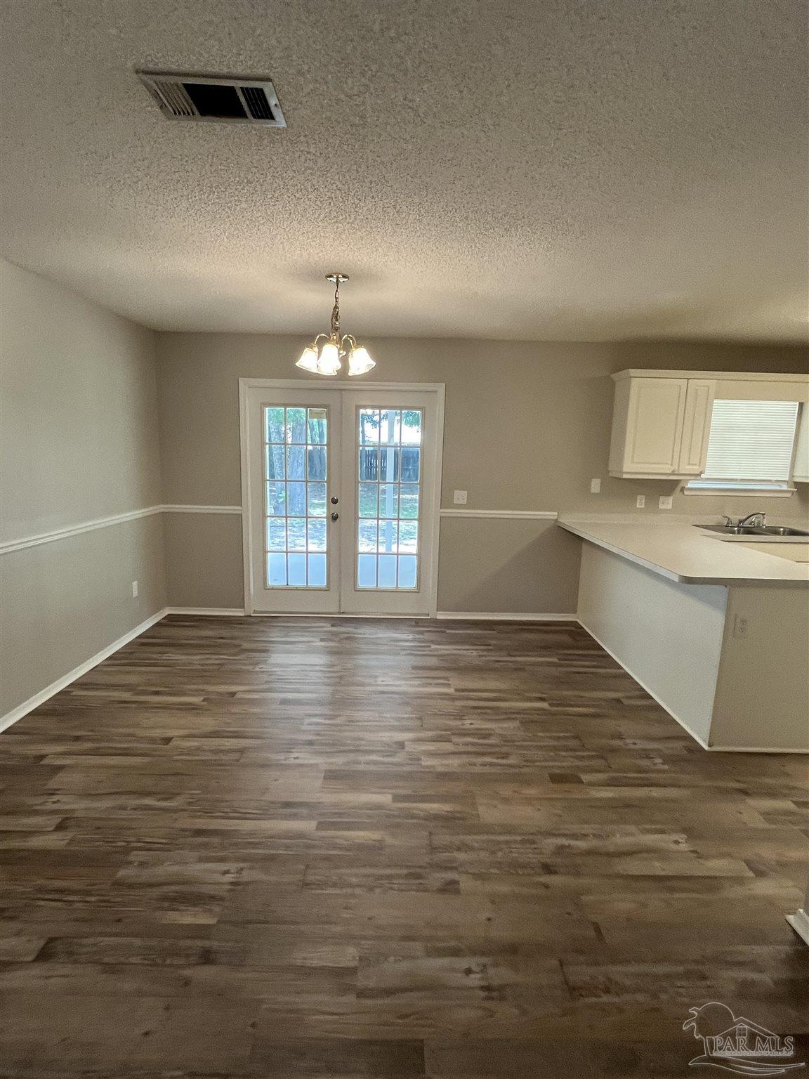 5491 Chantilly Circle Milton, FL 32583 - Photo 5 of 24