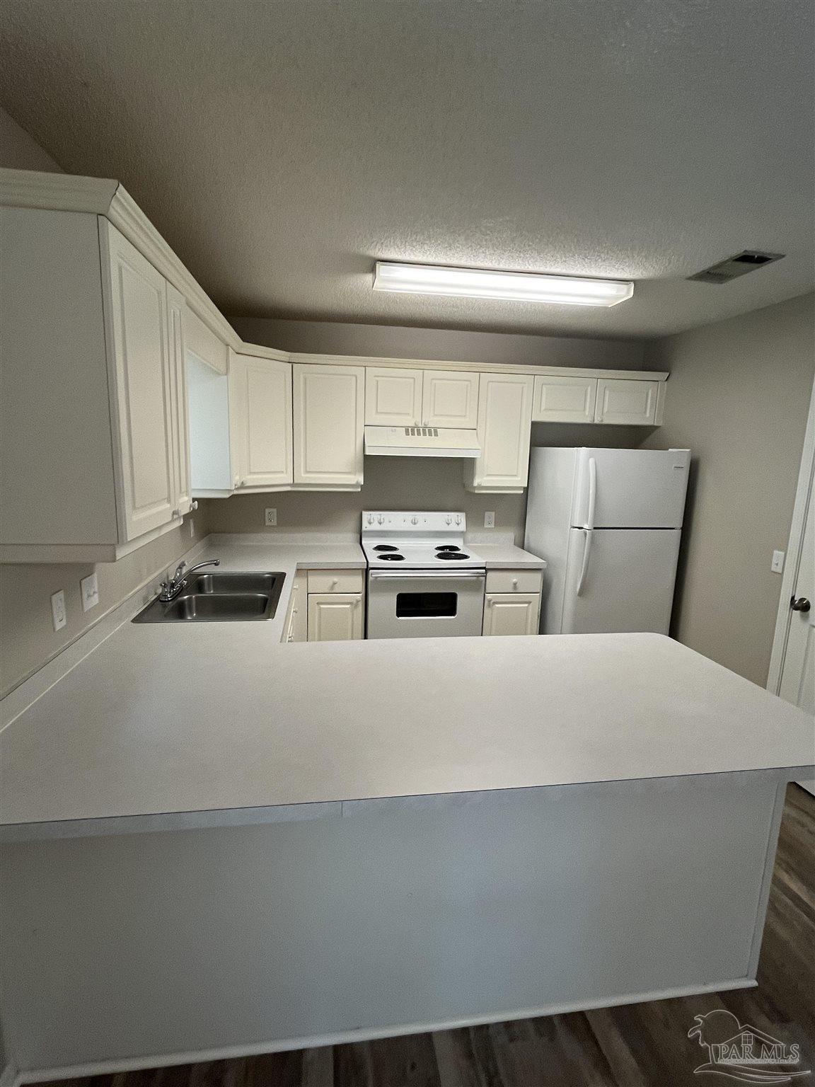 5491 Chantilly Circle Milton, FL 32583 - Photo 7 of 24