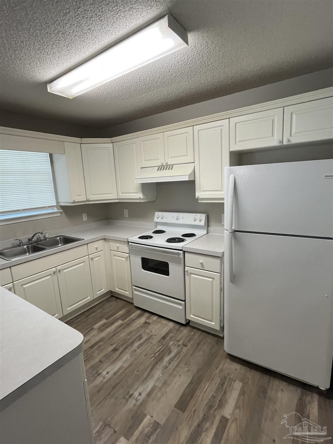 5491 Chantilly Circle Milton, FL 32583 - Photo 8 of 24