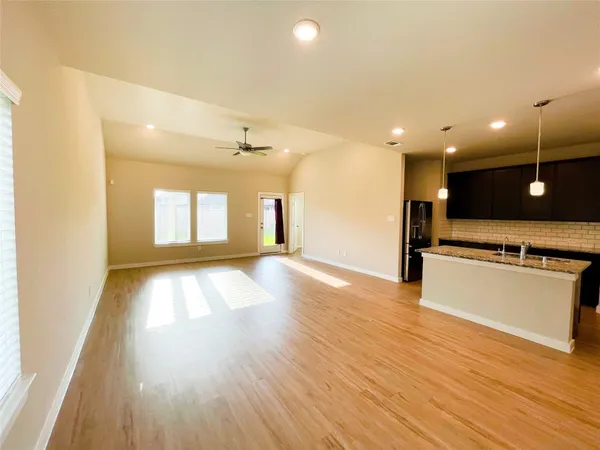 $3,300 | 8623 Oceanmist Cv Drive, Cypress, TX 77433