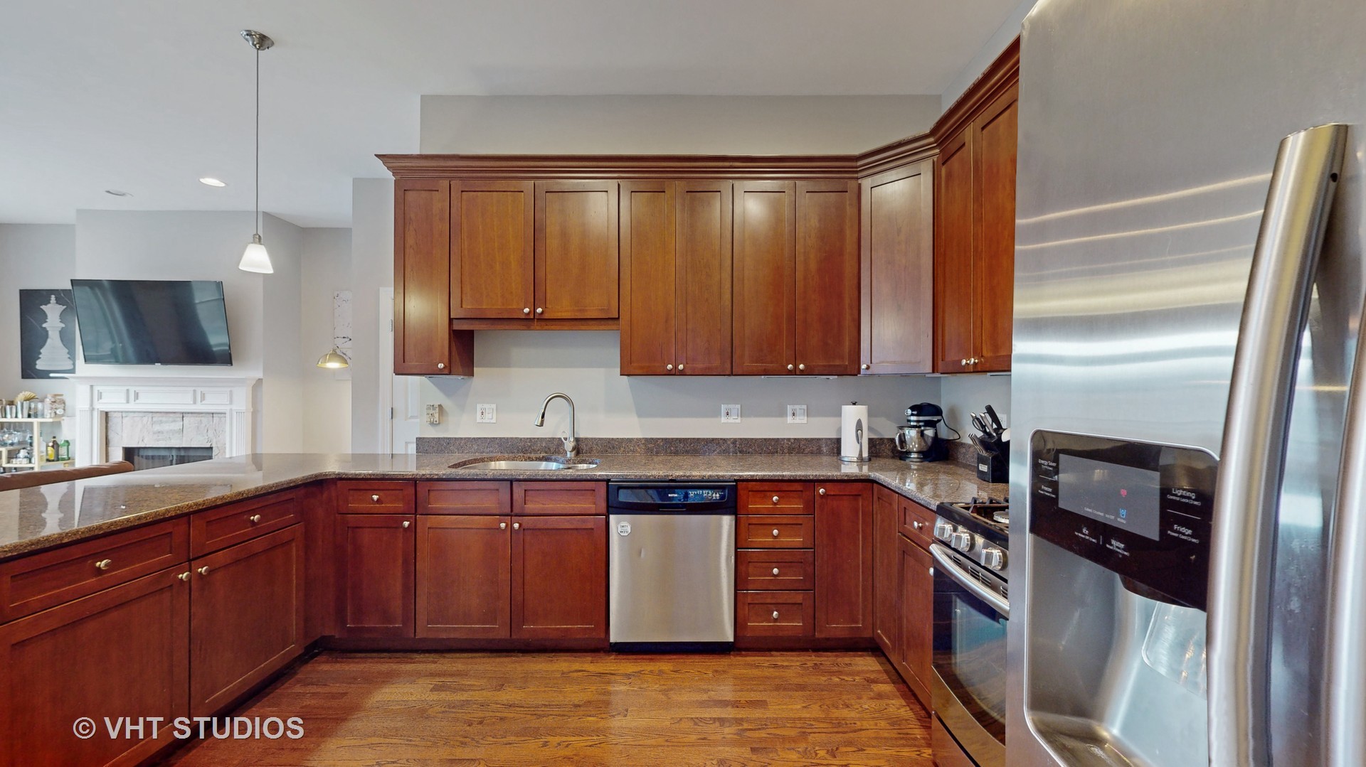 4603 North Racine Avenue, Unit 203 Chicago, IL 60640 - Photo 14 of 27 Gallery Image 14